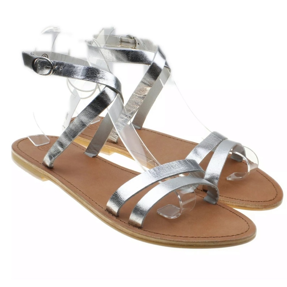 🧿 URBAN OUTFITTERS NWT Cleo Wrap Sandal in silver